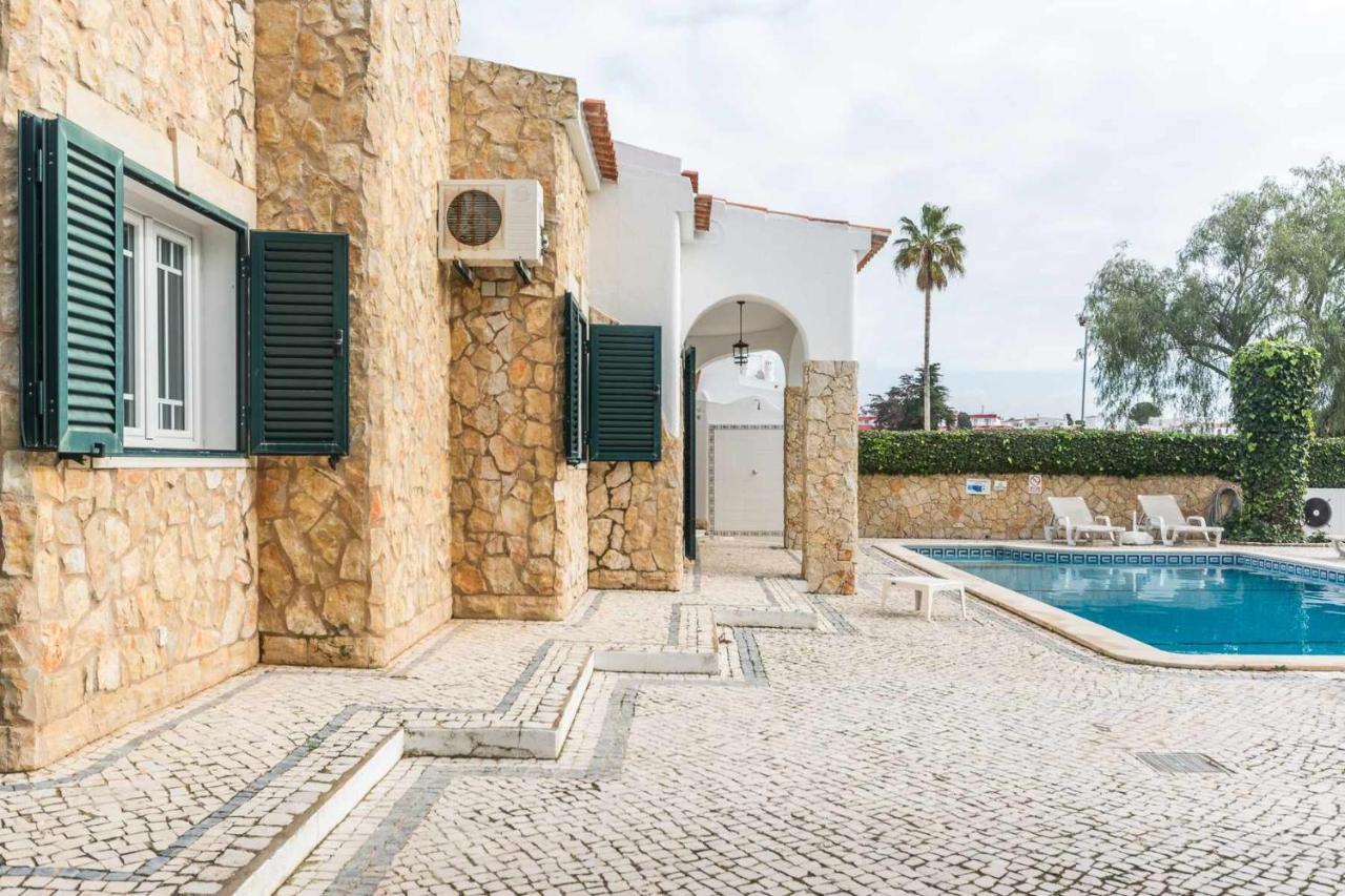 Oura V3 Com Piscina Privada